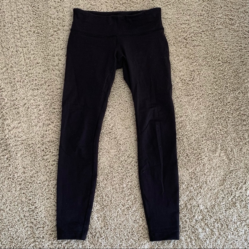 Lululemon black wonder under leggings